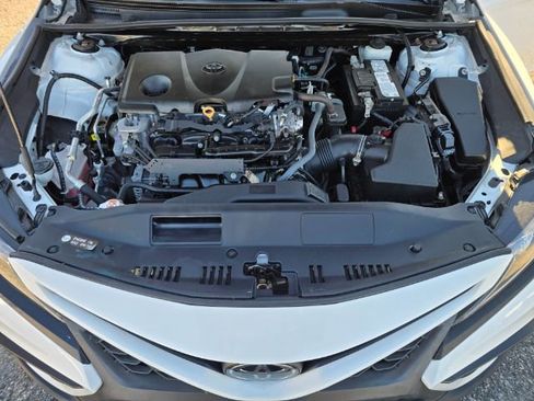 Used 2021 Toyota Camry SE image 13