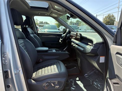Certified 2024 Kia EV9 Land AWD/4WD image 13