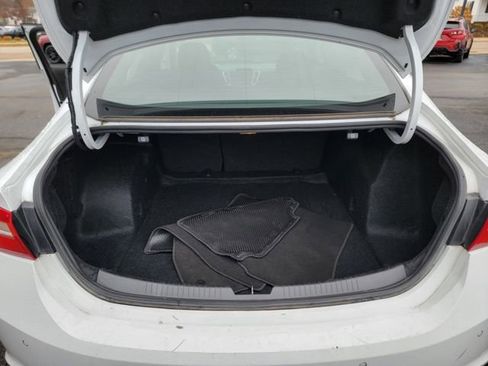 Used 2024 Chevrolet Malibu LT image 20