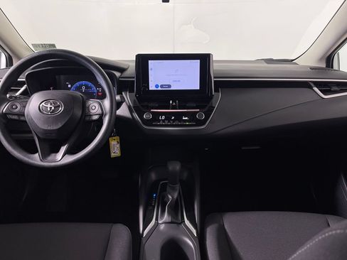 Used 2026 Toyota Corolla LE FWD image 14