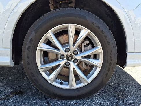 Used 2023 Audi Q3 2.0T Premium Plus w/ Premium Plus Package image 10