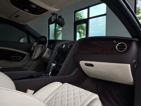 Used 2016 Bentley Continental GT image 20