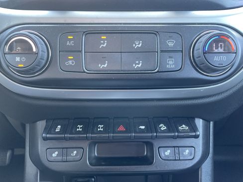 Used 2022 Chevrolet Colorado ZR2 AWD/4WD image 35