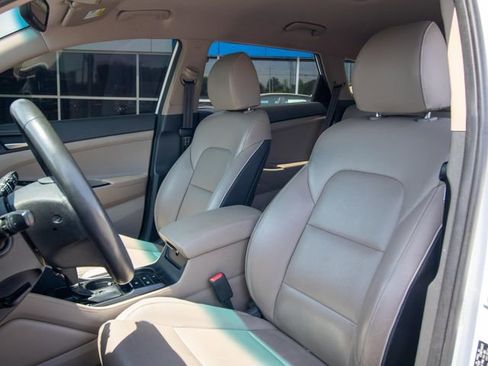 Used 2021 Hyundai Tucson Limited image 8