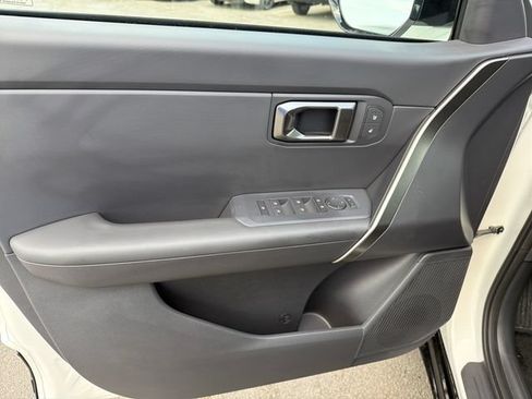 New 2027 Kia Seltos X-Line S w/ X-Line S Premium Package AWD/4WD image 17