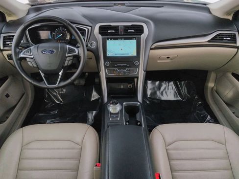 Certified 2017 Ford Fusion Energi SE image 16