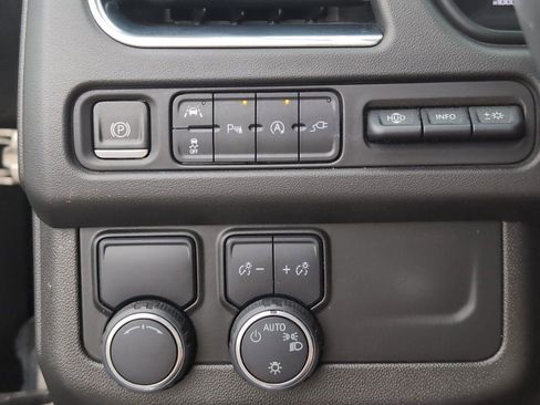 Used 2021 Chevrolet Tahoe High Country RWD image 28