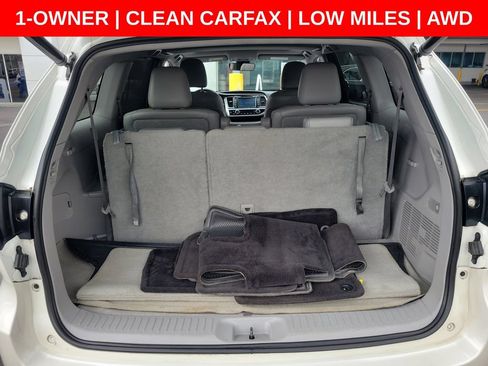 Used 2017 Toyota Highlander Limited w/ Carpet Mat Package AWD/4WD image 13
