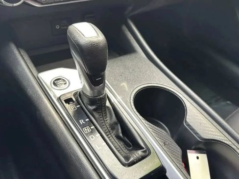 Used 2022 Nissan Altima 2.5 S FWD image 32