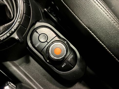 Used 2016 MINI Cooper S FWD image 34