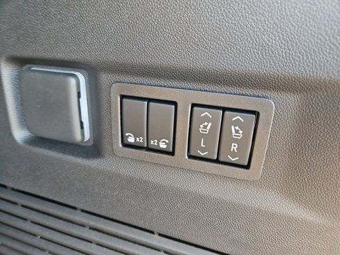 New 2026 Chevrolet Tahoe Premier image 12