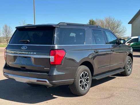Used 2024 Ford Expedition Max XLT RWD image 6