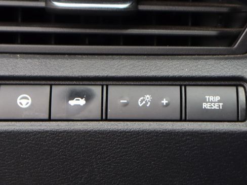Used 2022 Nissan Altima 2.5 SL FWD image 18