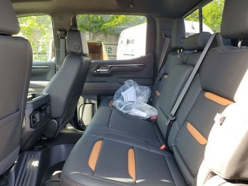 New 2026 GMC Sierra 1500 AT4 w/ AT4 Premium Package AWD/4WD image 12