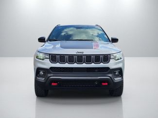 Used 2025 Jeep Compass Trailhawk w/ Trailer Tow Group AWD/4WD video 2