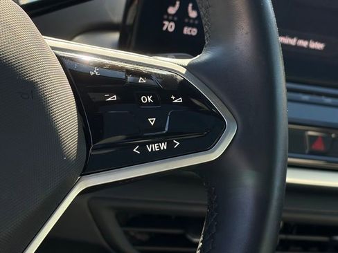 Used 2022 Volkswagen ID.4 Pro S image 16