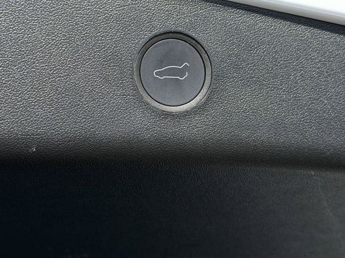 Used 2023 Tesla Model 3 Standard Range image 25