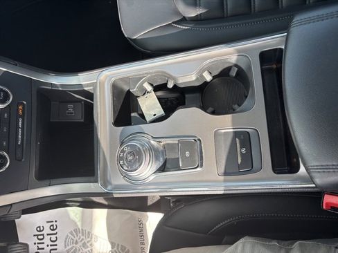 Certified 2022 Ford Edge SEL w/ Convenience Package image 15