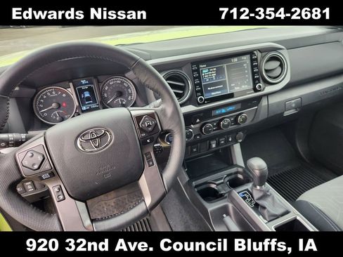 Used 2023 Toyota Tacoma TRD Off-Road image 18