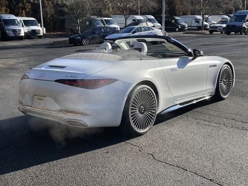 New 2026 Mercedes-Benz Maybach SL 680 image 11