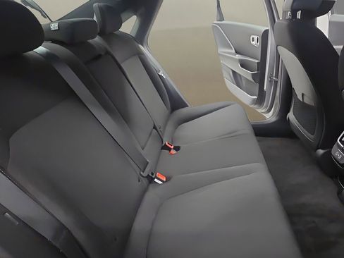 Used 2024 Hyundai Ioniq 6 SE RWD image 18