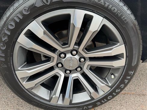 Used 2018 GMC Yukon XL Denali w/ Denali Ultimate Package image 12