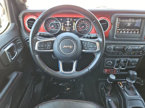 Used 2020 Jeep Wrangler Unlimited Rubicon w/ LED Lighting Group AWD/4WD image 13