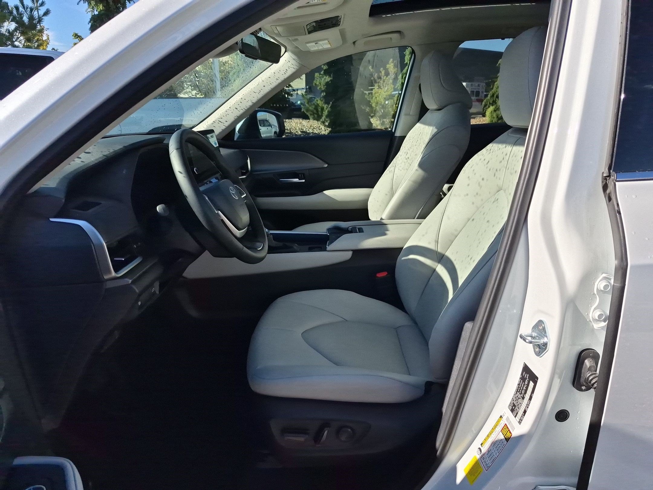 Used 2026 Toyota Grand Highlander FWD image 15