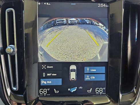 Used 2021 Volvo XC40 T5 Momentum w/ Protection Package Premier image 31