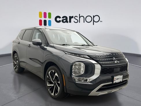Used 2024 Mitsubishi Outlander SE AWD/4WD image 5