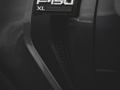 Used 2024 Ford F150 XL image 7