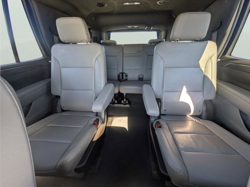 Used 2024 Chevrolet Tahoe LT image 12