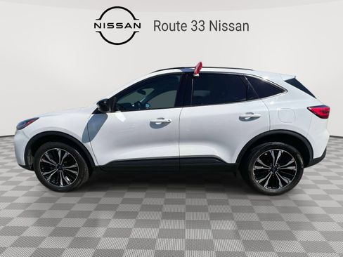 Used 2022 Ford Escape SEL w/ SEL Stealth AWD Package image 5