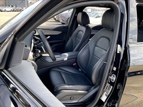 Used 2022 Mercedes-Benz GLC 300 image 7