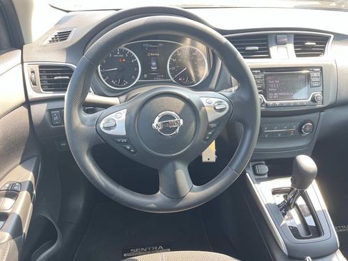 Used 2018 Nissan Sentra S w/ S Midnight Style Package FWD image 12