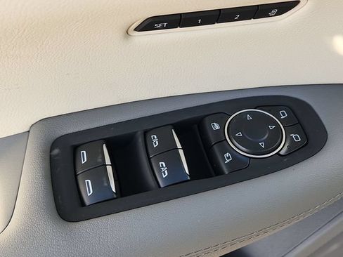 New 2026 Cadillac XT5 Premium Luxury w/ Driver Assist Package AWD/4WD image 12