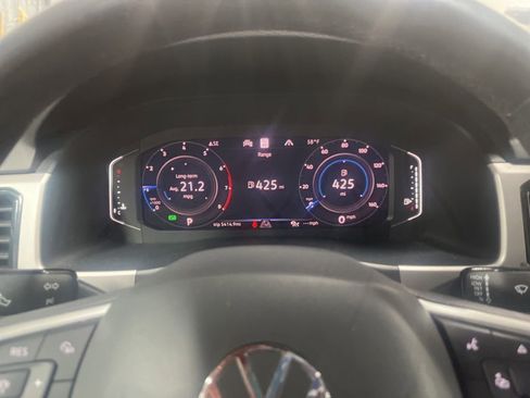 Used 2020 Volkswagen Atlas Cross Sport SEL image 15