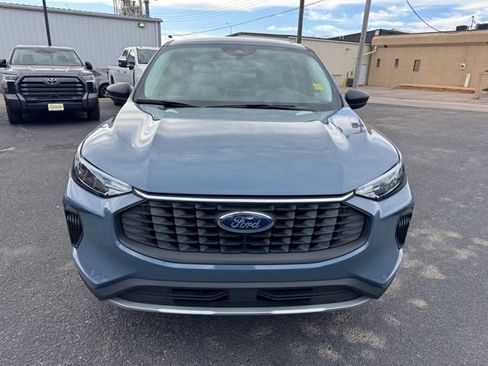 Used 2023 Ford Escape Active w/ Cold Weather Package image 8