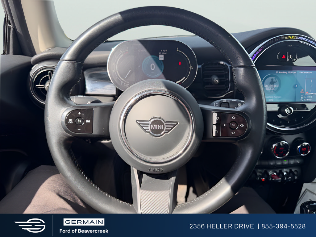 Used 2023 MINI Cooper 2-Door Hardtop FWD image 18