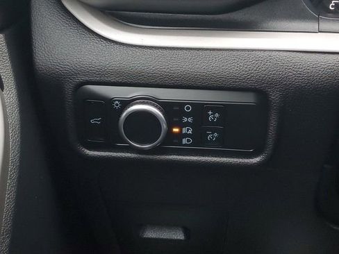 Certified 2023 Ford Explorer XLT image 25