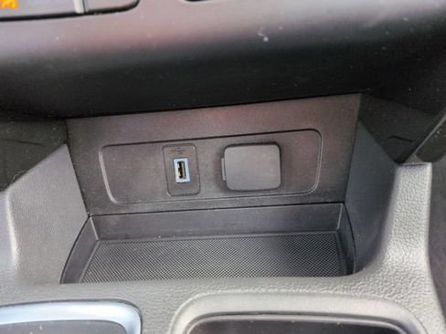Used 2017 Ford Escape Titanium w/ Canadian Touring Package AWD/4WD image 44
