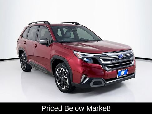 Used 2025 Subaru Forester Limited w/ Popular Package #2 AWD/4WD image 1