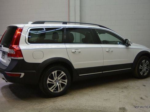 Used 2015 Volvo XC70 T5 Premier image 32