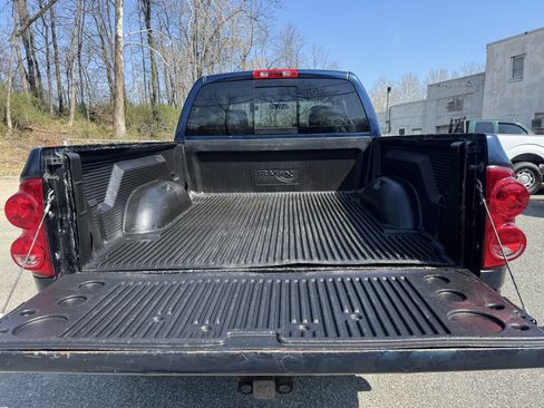 Used 2007 Dodge Ram 2500 Truck SLT image 13