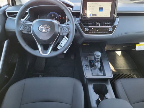 Certified 2026 Toyota Corolla Cross LE w/ Moonroof Package image 18