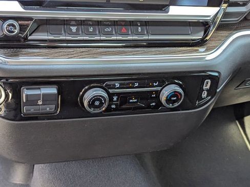 Used 2024 Chevrolet Silverado 2500 LT image 28