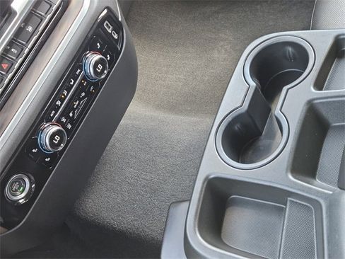 Used 2022 GMC Sierra 1500 SLT image 20