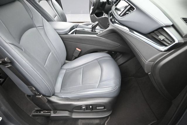 Used 2019 Buick Enclave Essence FWD image 24