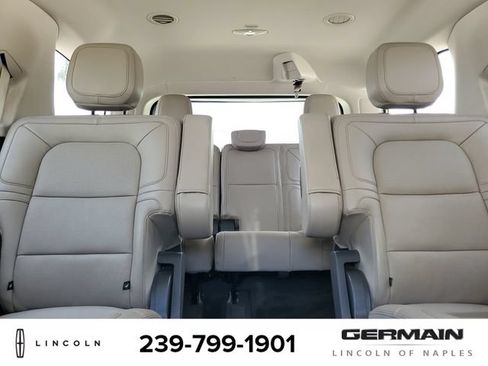 Certified 2022 Lincoln Navigator Reserve AWD/4WD image 32