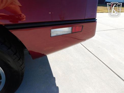 Used 1987 Chevrolet Corvette Coupe image 28